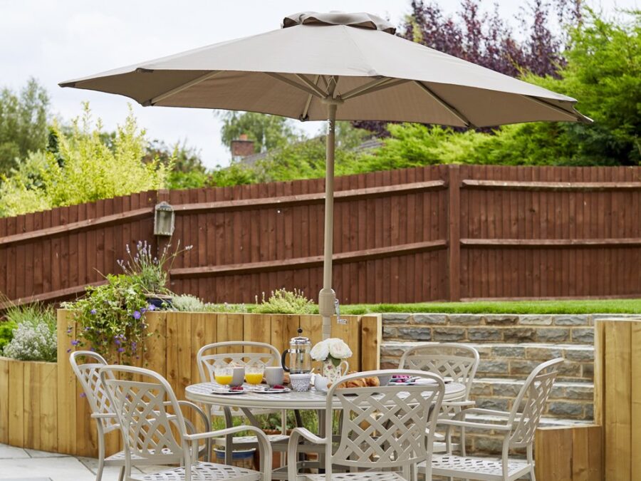 Low Maintenance Garden Design Hampshire: High-End Landscapes Without the Upkeep